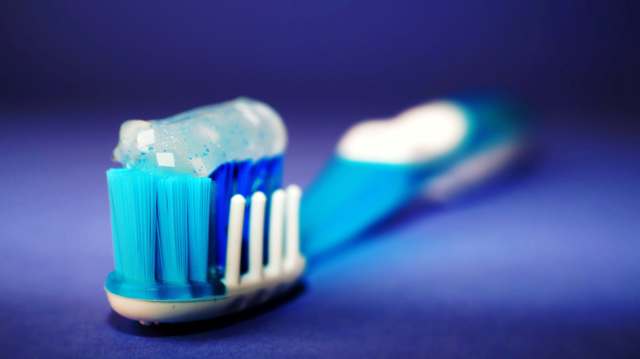 How to Take Care of Your Dental Health at Home